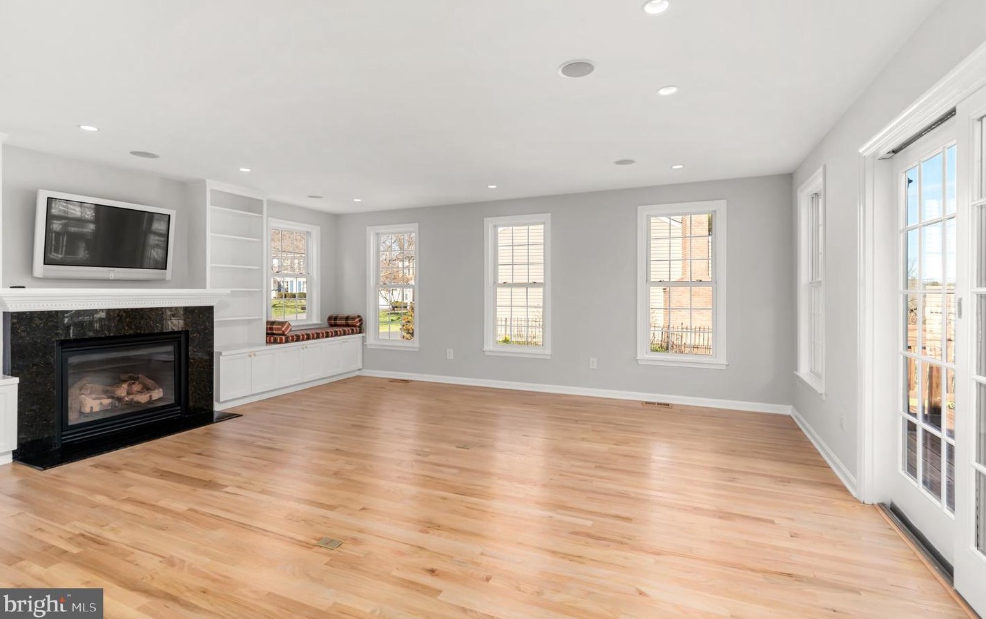 14912 Keeneland Cir, Gaithersburg MD 20878-3782 exterior