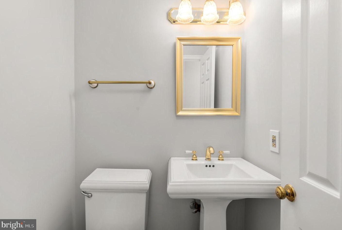 14912 Keeneland Cir, Gaithersburg MD 20878-3782 exterior