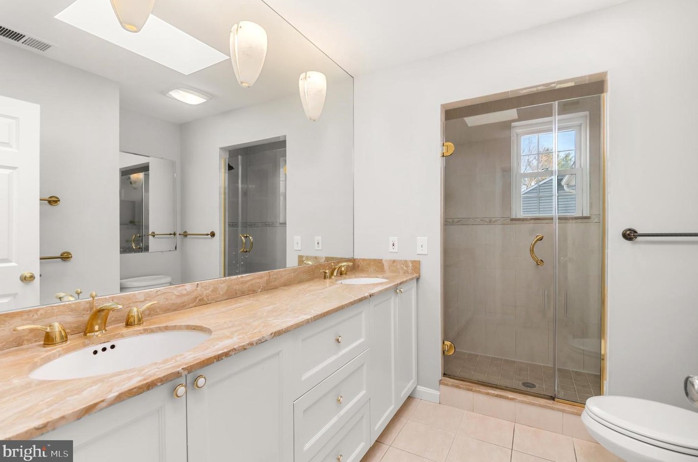 14912 Keeneland Cir, Gaithersburg MD 20878-3782 exterior