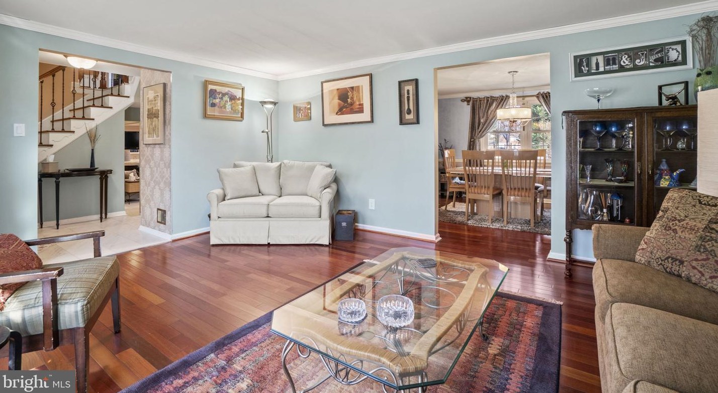 9604 Whetstone Dr, Gaithersburg MD  20886-3114 exterior