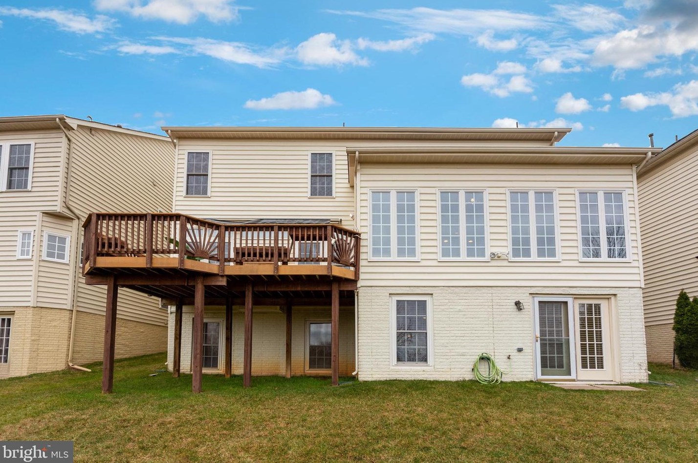 13209 Dutrow Dr, Clarksburg MD  20871-4345 exterior