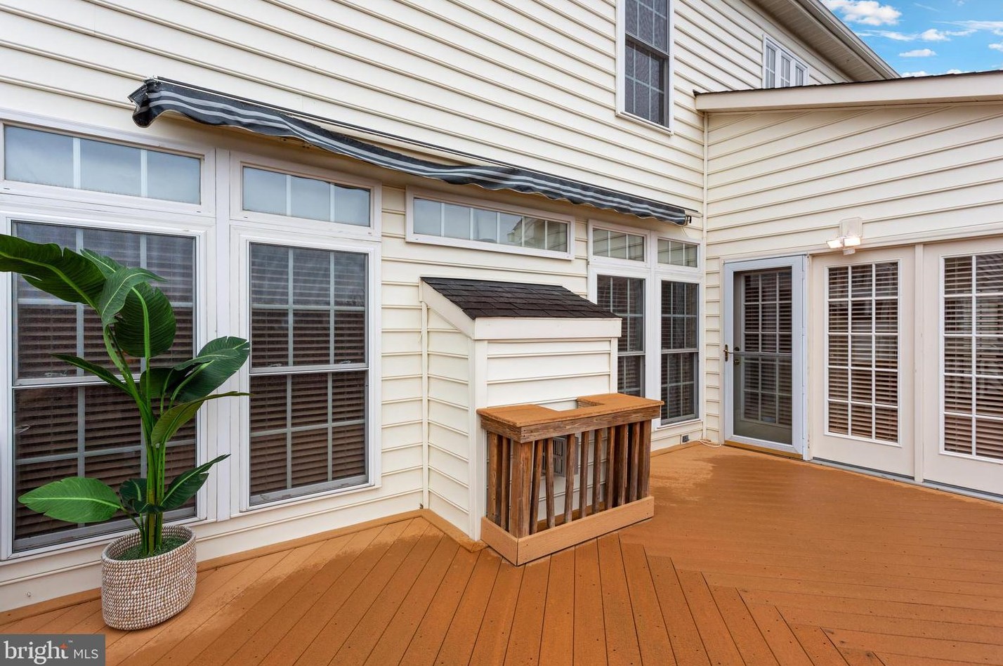 13209 Dutrow Dr, Clarksburg MD  20871-4345 exterior