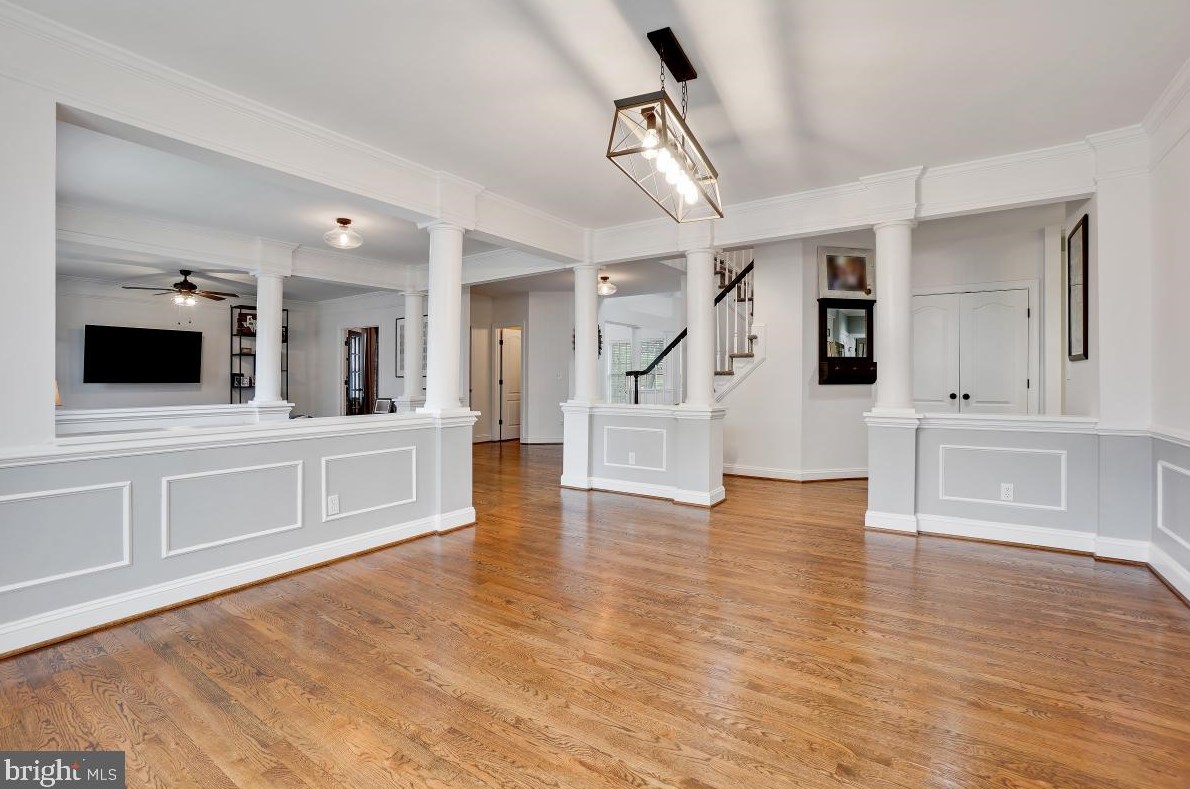 15321 Chinaberry St, Gaithersburg MD  20878-4704 exterior