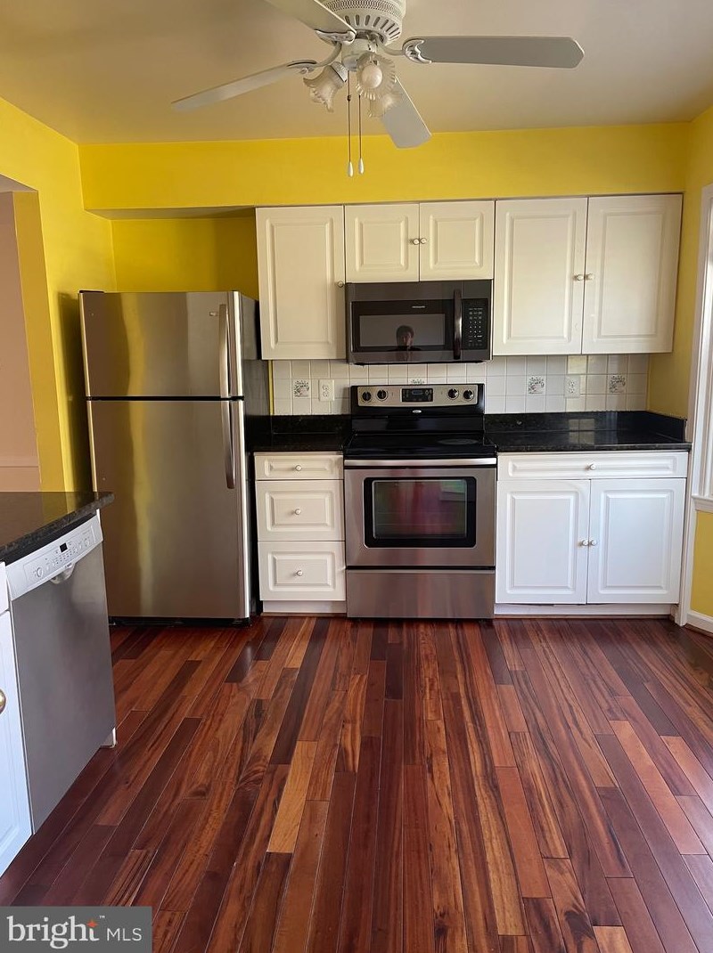 20219 Maple Leaf Ct, Gaithersburg MD  20886-1137 exterior