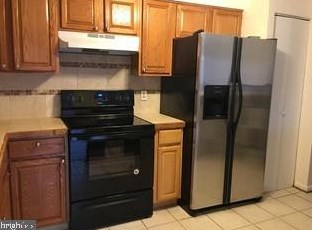 8426 Towne Crest Ct, Gaithersburg MD  20877-3718 exterior