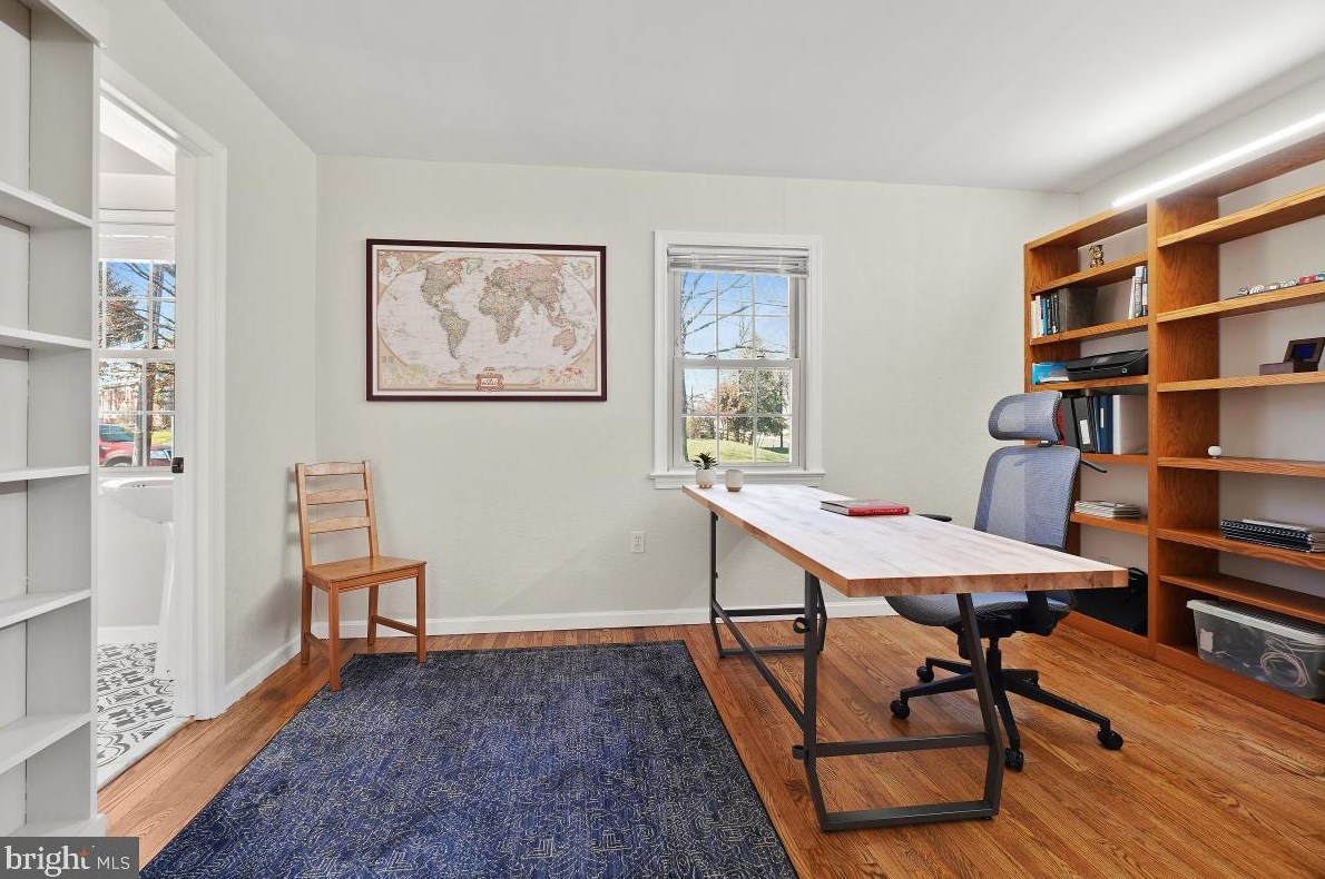 16709 Chestnut St, Gaithersburg MD  20877-1212 exterior