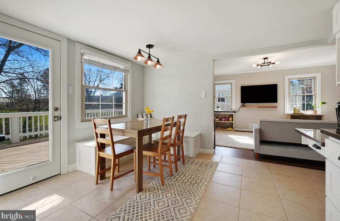 16709 Chestnut St, Gaithersburg MD  20877-1212 exterior