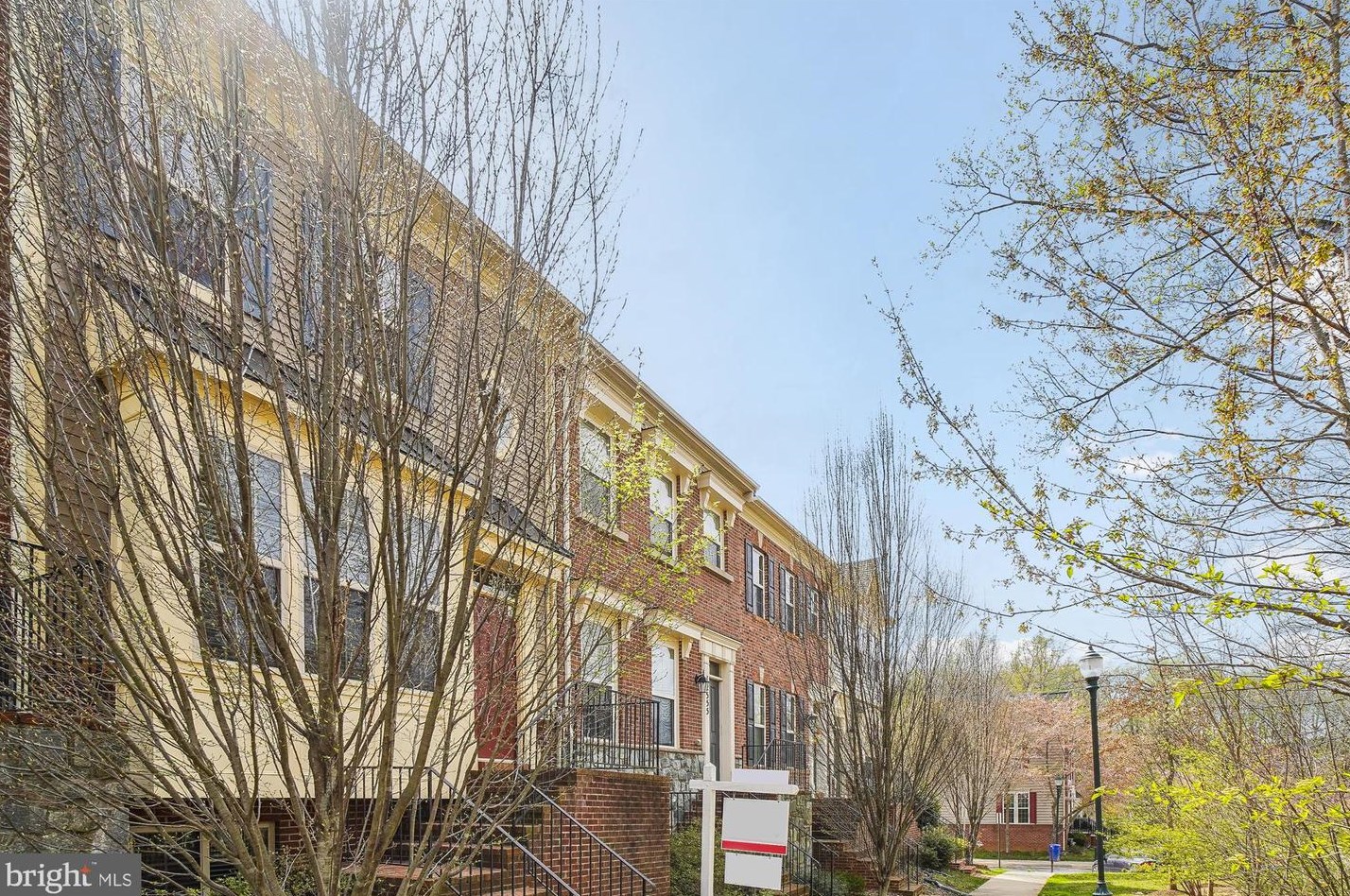 12557 Horseshoe Bend Cir, Clarksburg MD  20871-9481 exterior