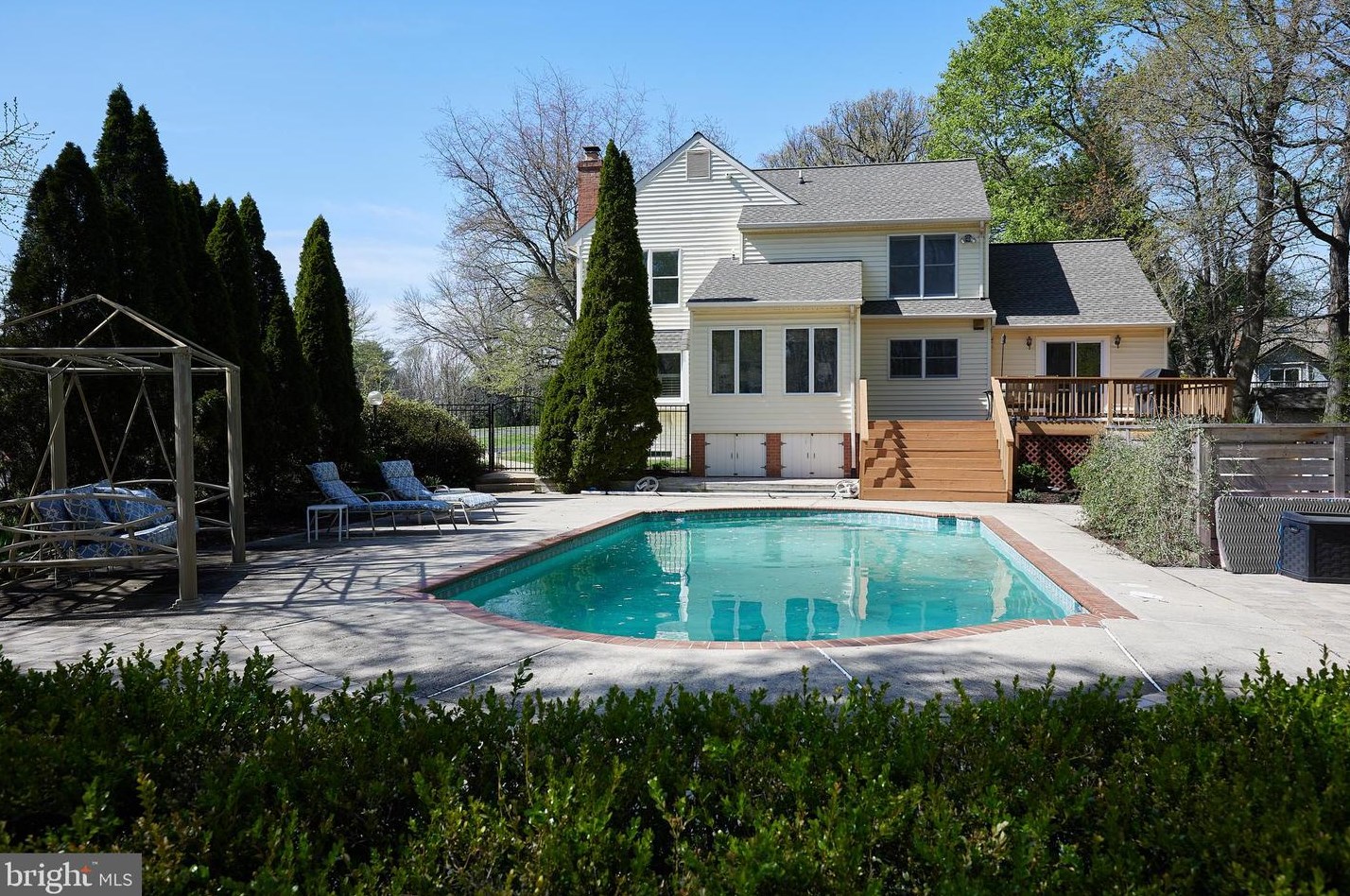 13324 Darnestown Rd, Gaithersburg MD  20878-3510 exterior