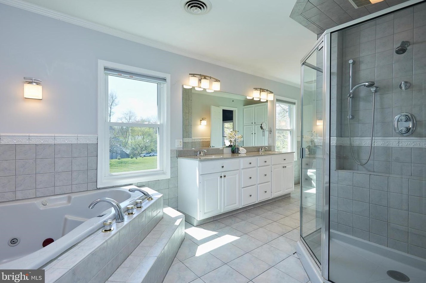 13324 Darnestown Rd, Gaithersburg MD  20878-3510 exterior