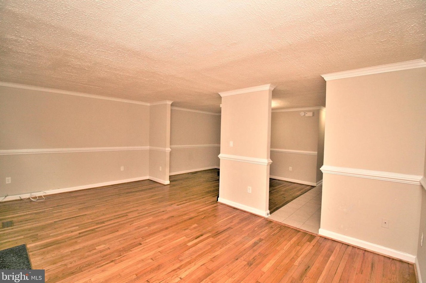 118 Middle Point Ct, Gaithersburg MD  20877-1836 exterior