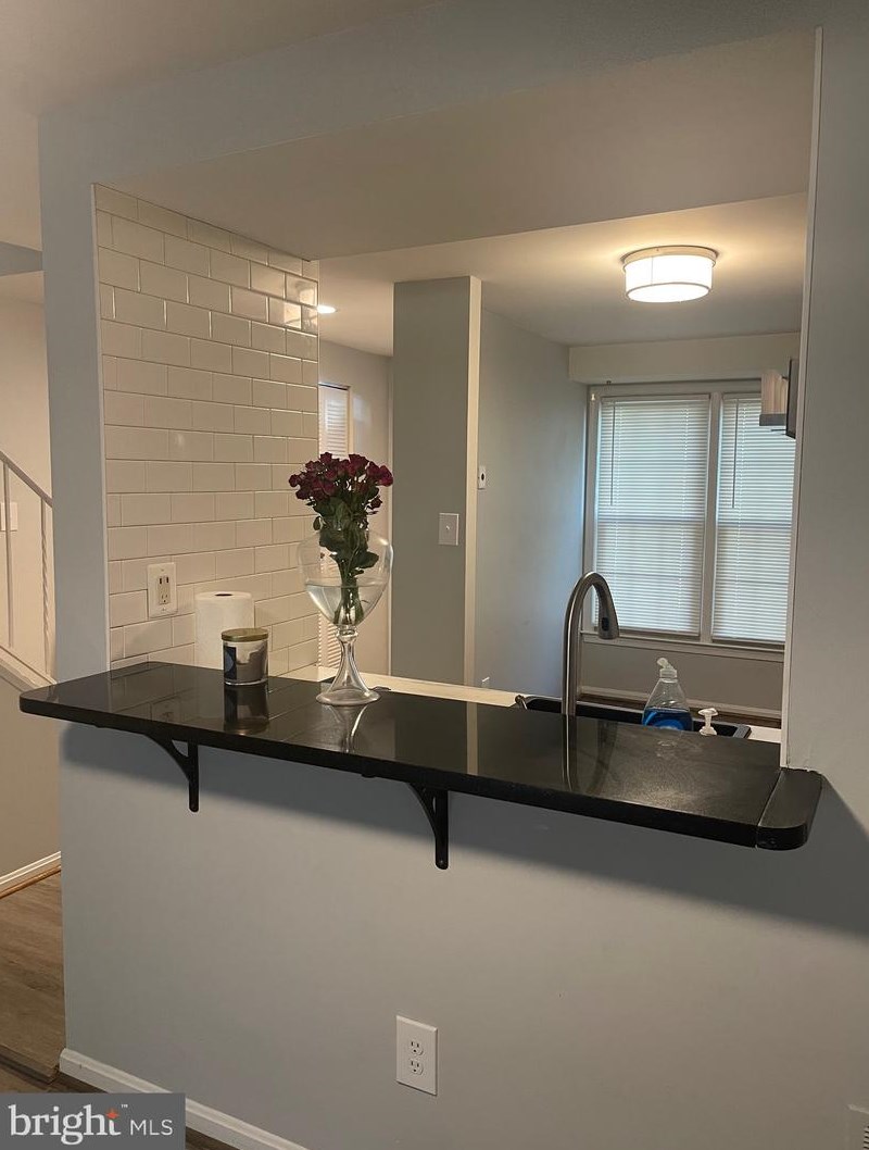 20541 Strath Haven Dr, Gaithersburg MD  20886-4061 exterior