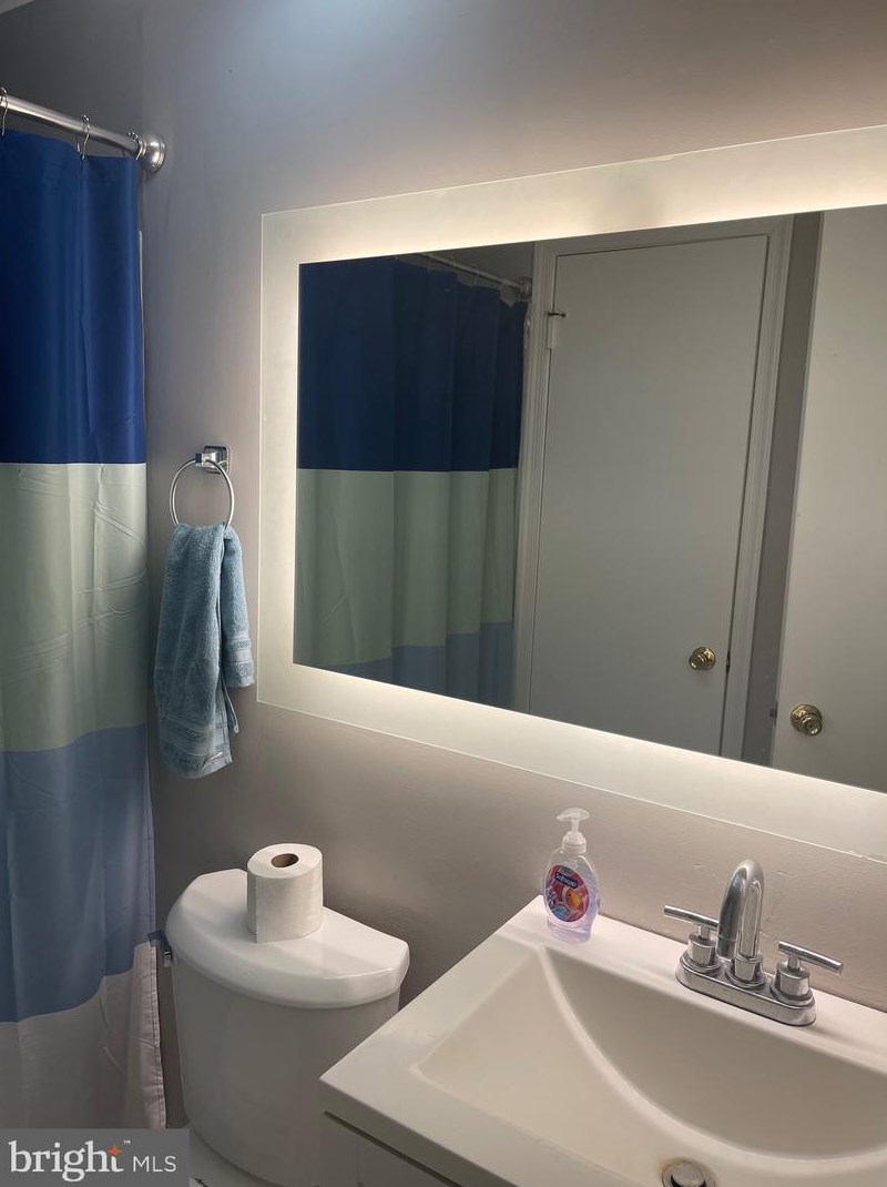 20541 Strath Haven Dr, Gaithersburg MD  20886-4061 exterior