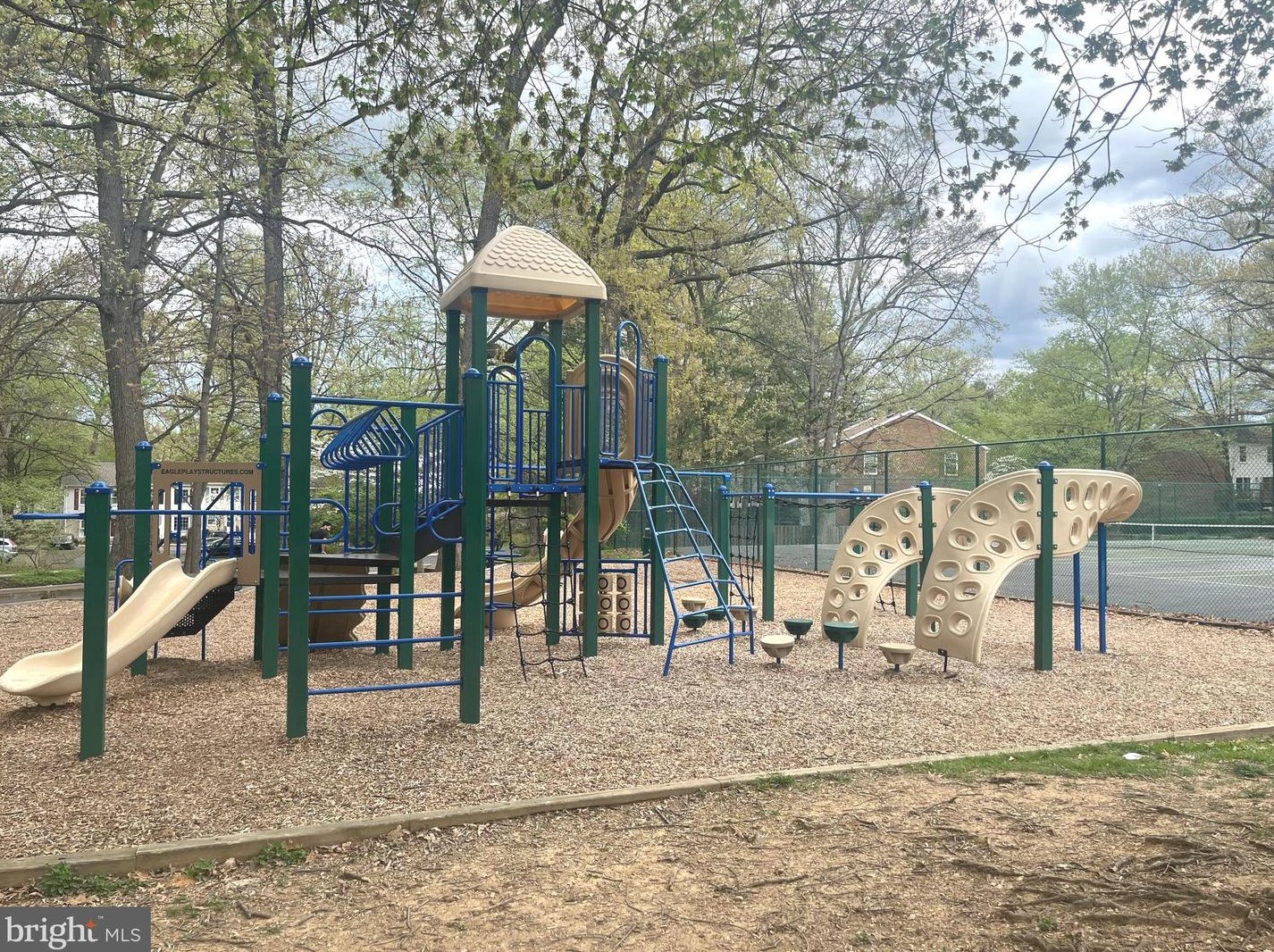421 Christopher Ave, Gaithersburg MD  20879-3523 exterior