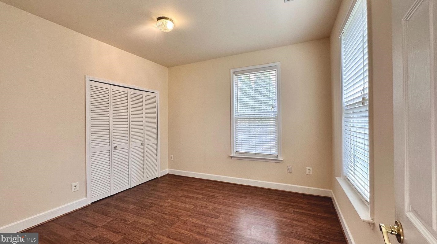 559 Pelican Ave, Gaithersburg MD  20877-2972 exterior