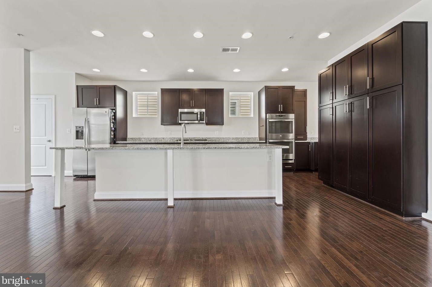 23963 Burdette Forest Rd, Clarksburg MD  20871-4420 exterior