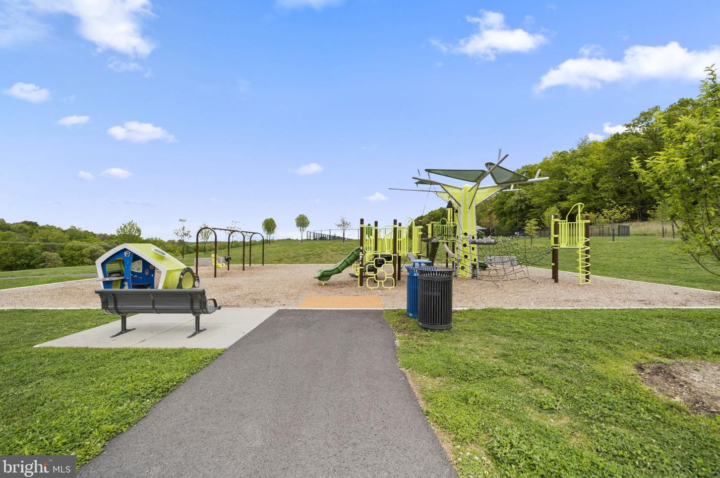 23963 Burdette Forest Rd, Clarksburg MD  20871-4420 exterior