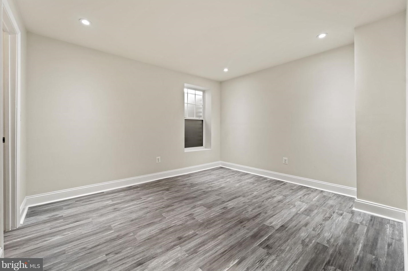 23963 Burdette Forest Rd, Clarksburg MD  20871-4420 exterior