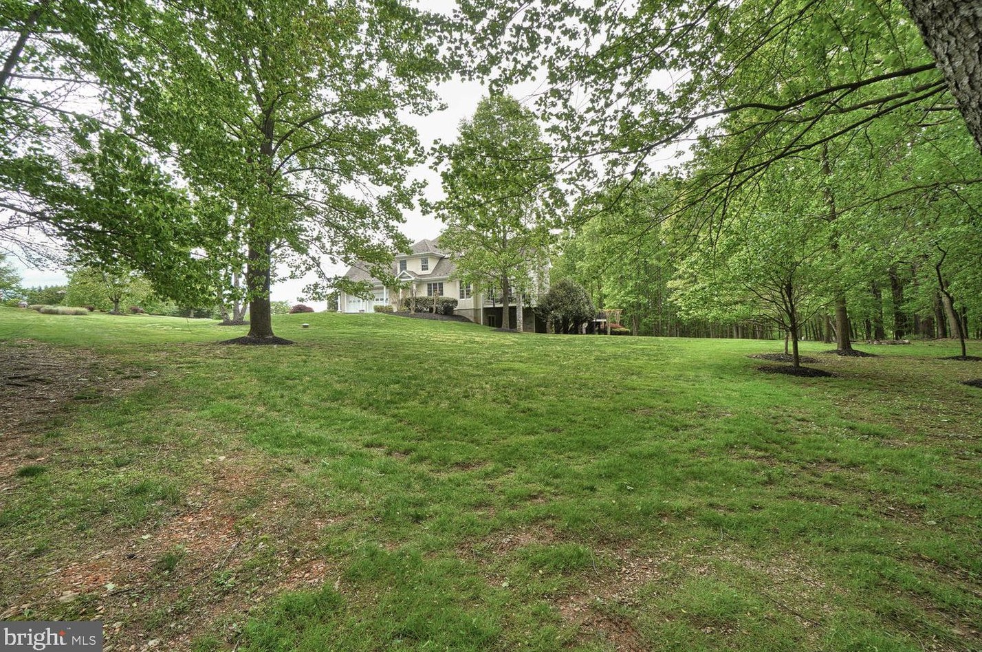 24516 Hanson Rd, Gaithersburg MD 20882-3504 exterior