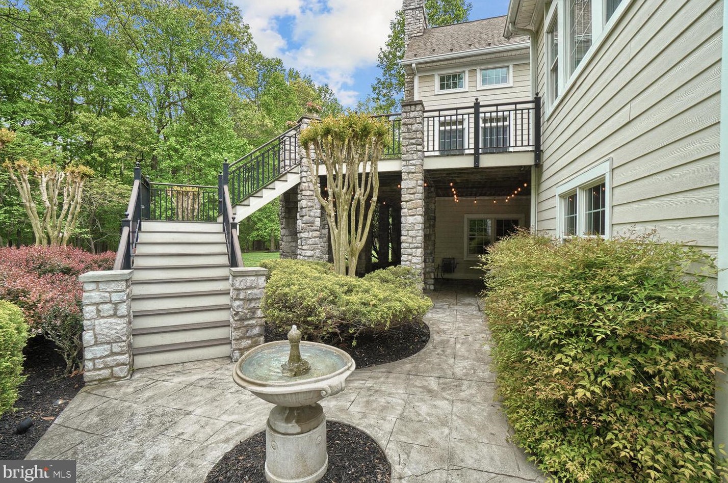 24516 Hanson Rd, Gaithersburg MD 20882-3504 exterior