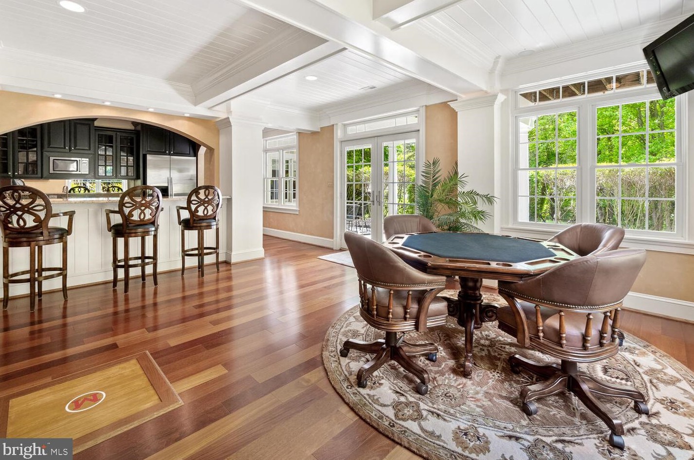 24516 Hanson Rd, Gaithersburg MD 20882-3504 exterior