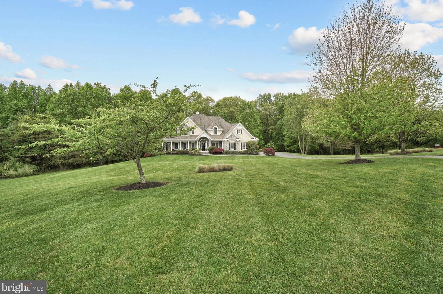 24516 Hanson Rd, Gaithersburg MD 20882-3504 exterior