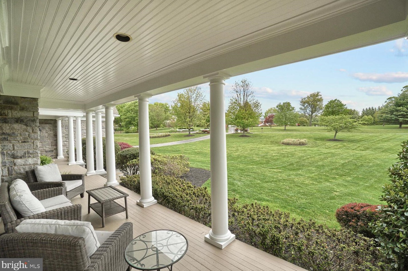 24516 Hanson Rd, Gaithersburg MD 20882-3504 exterior