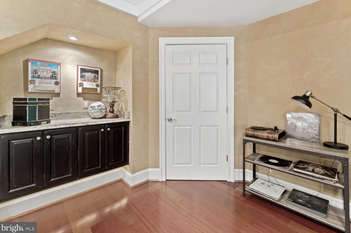 24516 Hanson Rd, Gaithersburg MD 20882-3504 exterior