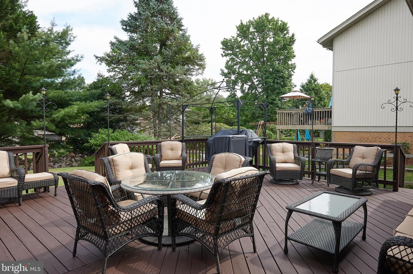 20504 Aspenwood Ln, Gaithersburg MD 20886-1231 exterior