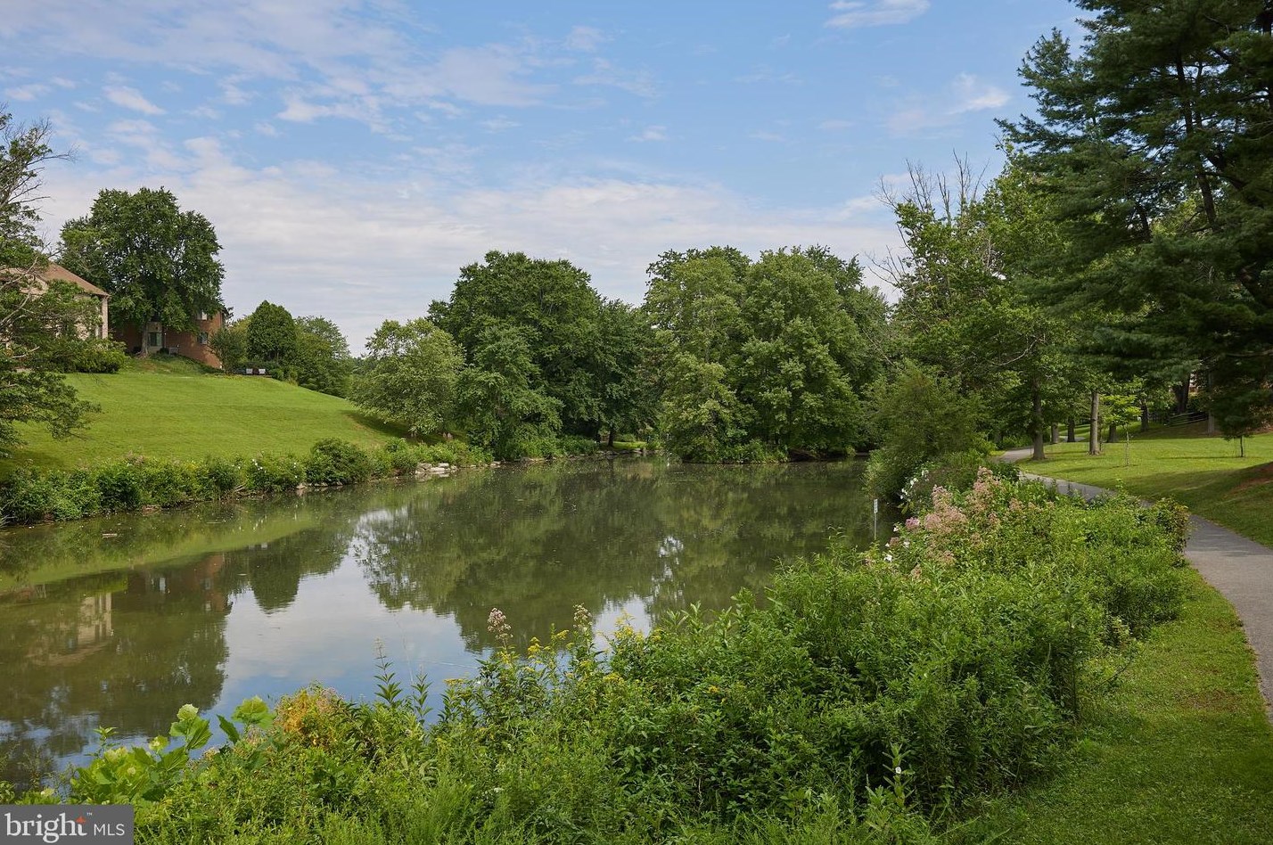 20504 Aspenwood Ln, Gaithersburg MD 20886-1231 exterior