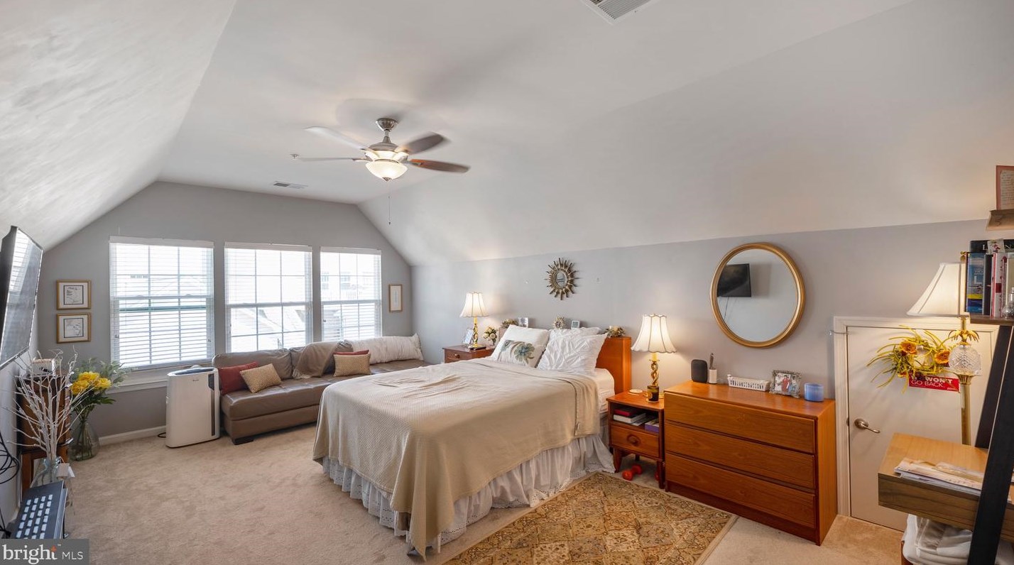 22524 Muscadine Dr, Clarksburg MD  20871-3343 exterior