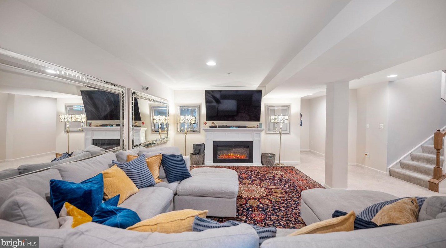 22524 Muscadine Dr, Clarksburg MD  20871-3343 exterior