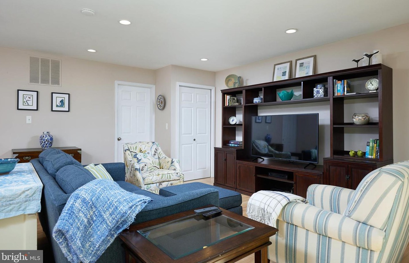 5 Pueblo Ct, Gaithersburg MD  20878-2067 exterior