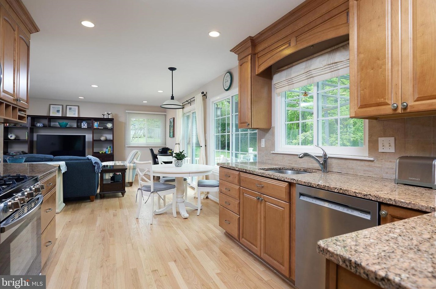 5 Pueblo Ct, Gaithersburg MD  20878-2067 exterior