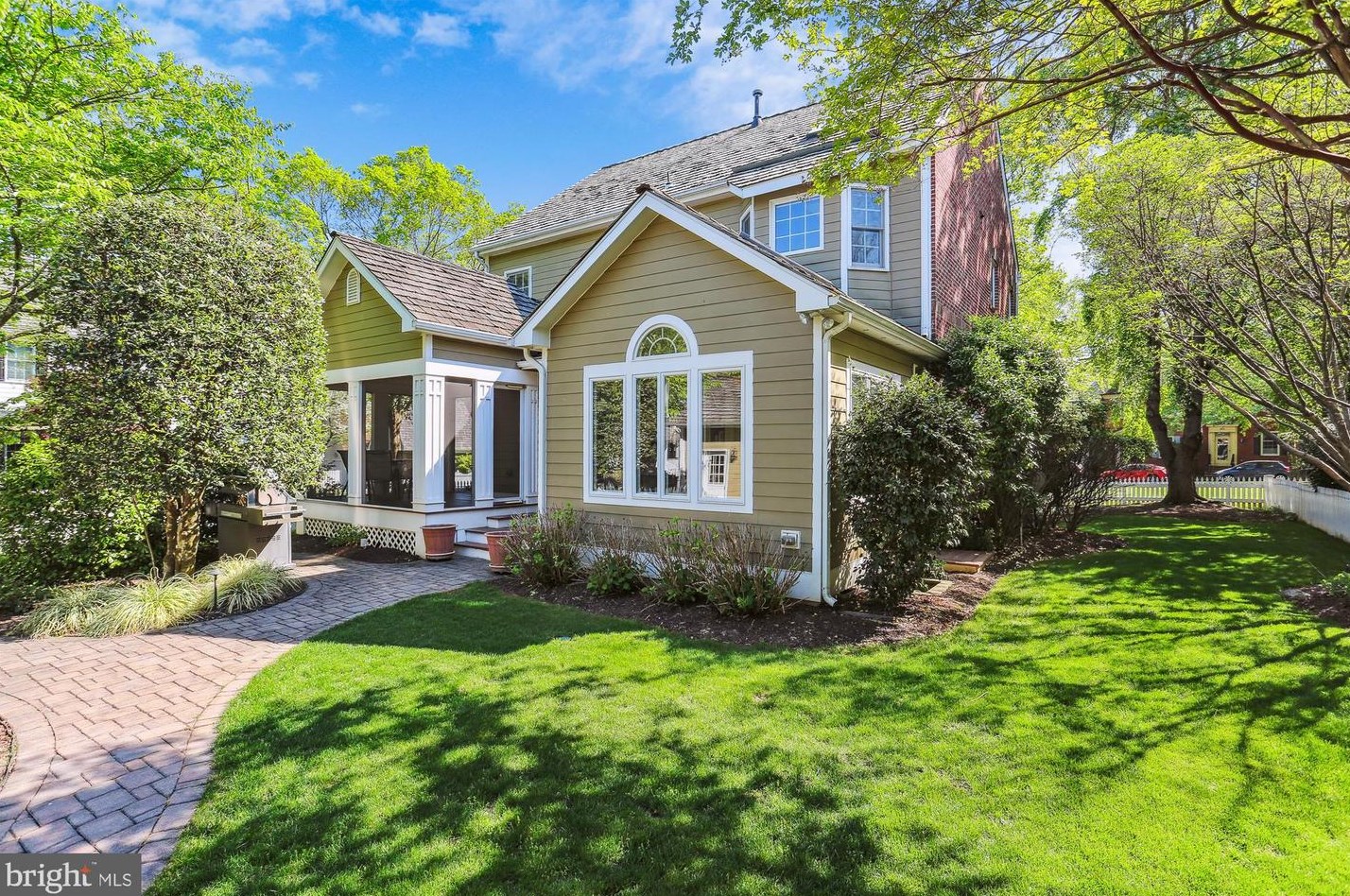 203 Beckwith St, Gaithersburg MD 20878-5603 exterior