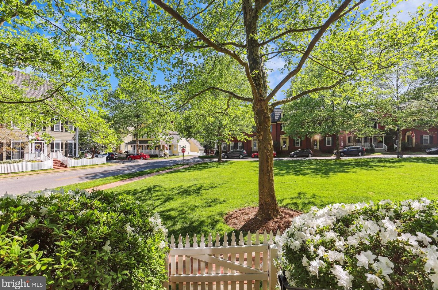 203 Beckwith St, Gaithersburg MD 20878-5603 exterior