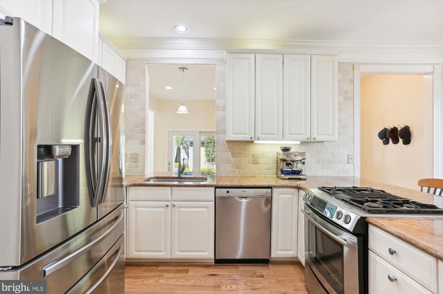 203 Beckwith St, Gaithersburg MD 20878-5603 exterior