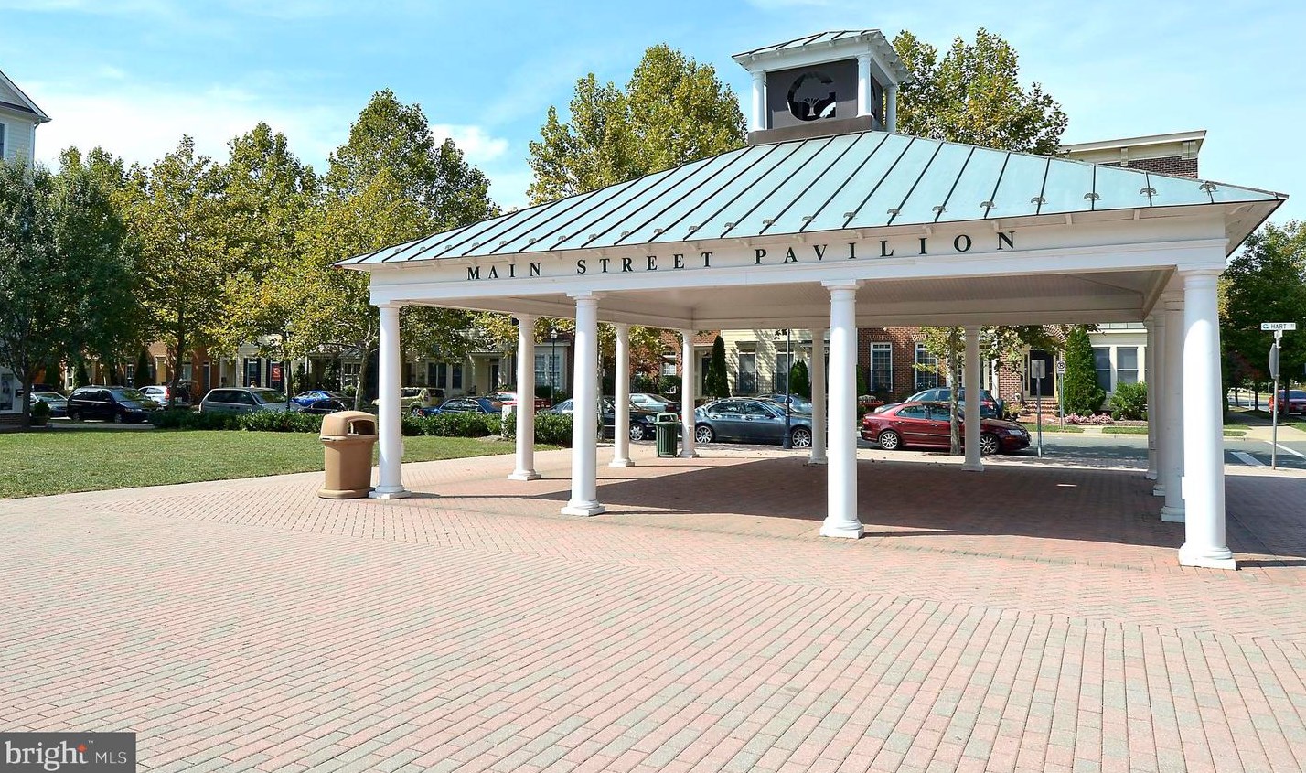 203 Beckwith St, Gaithersburg MD 20878-5603 exterior