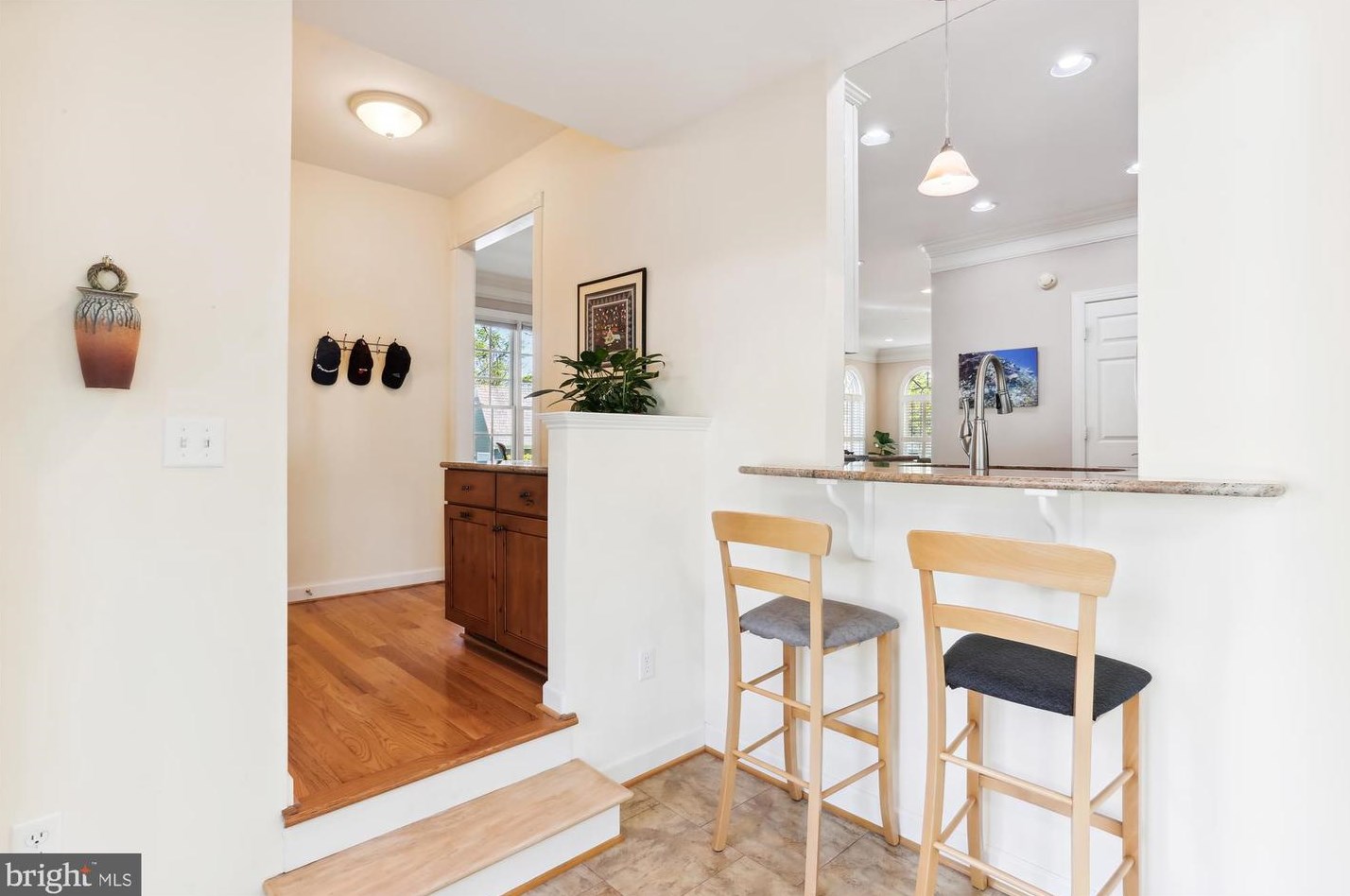 203 Beckwith St, Gaithersburg MD 20878-5603 exterior