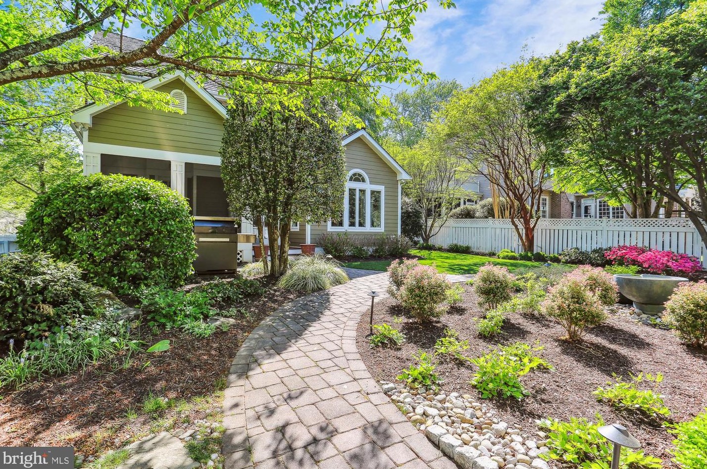 203 Beckwith St, Gaithersburg MD 20878-5603 exterior