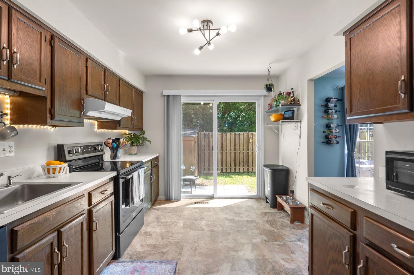 20101 Torrey Pond Pl, Gaithersburg MD  20886-1119 exterior