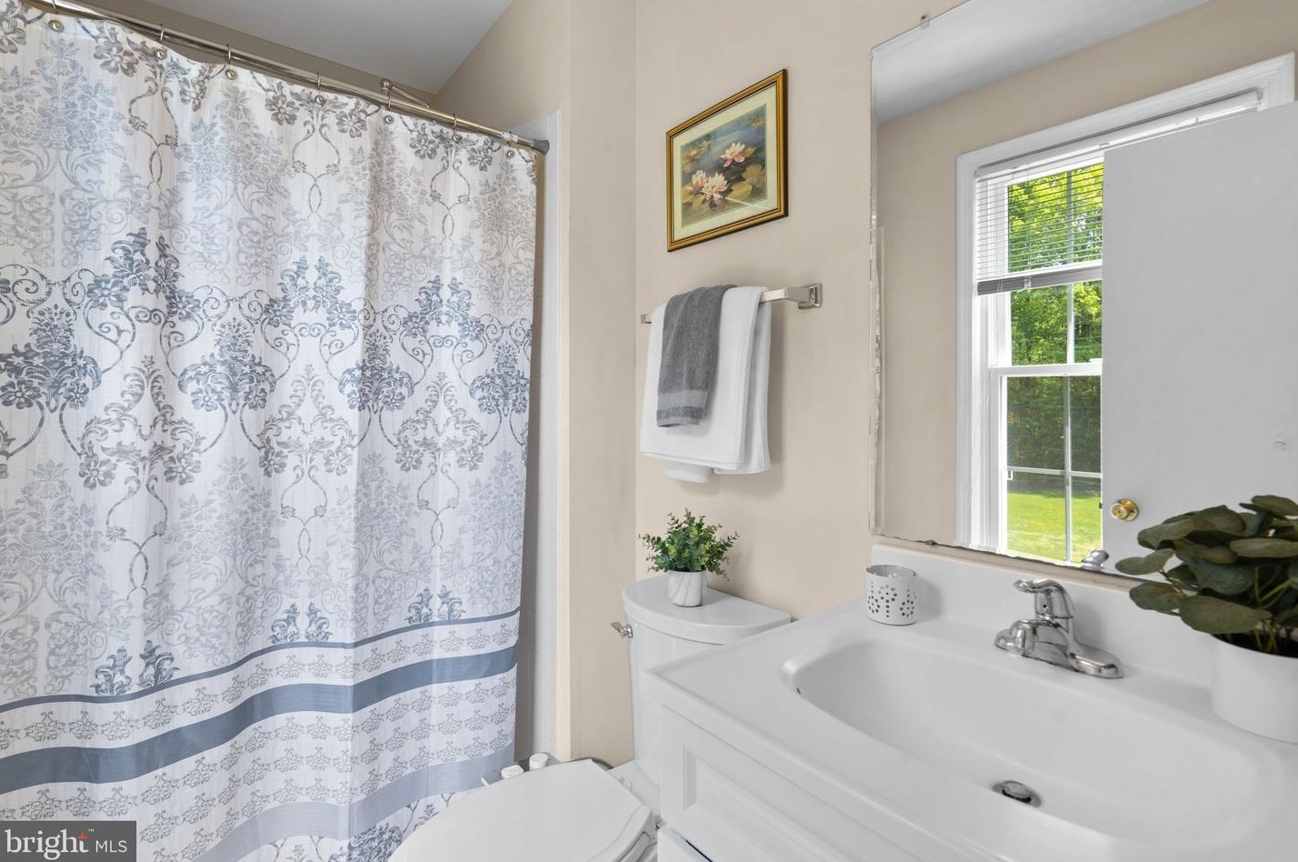 20101 Torrey Pond Pl, Gaithersburg MD  20886-1119 exterior