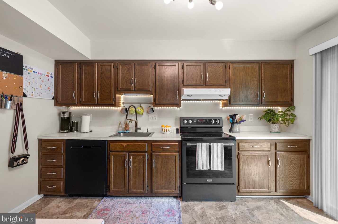 20101 Torrey Pond Pl, Gaithersburg MD  20886-1119 exterior