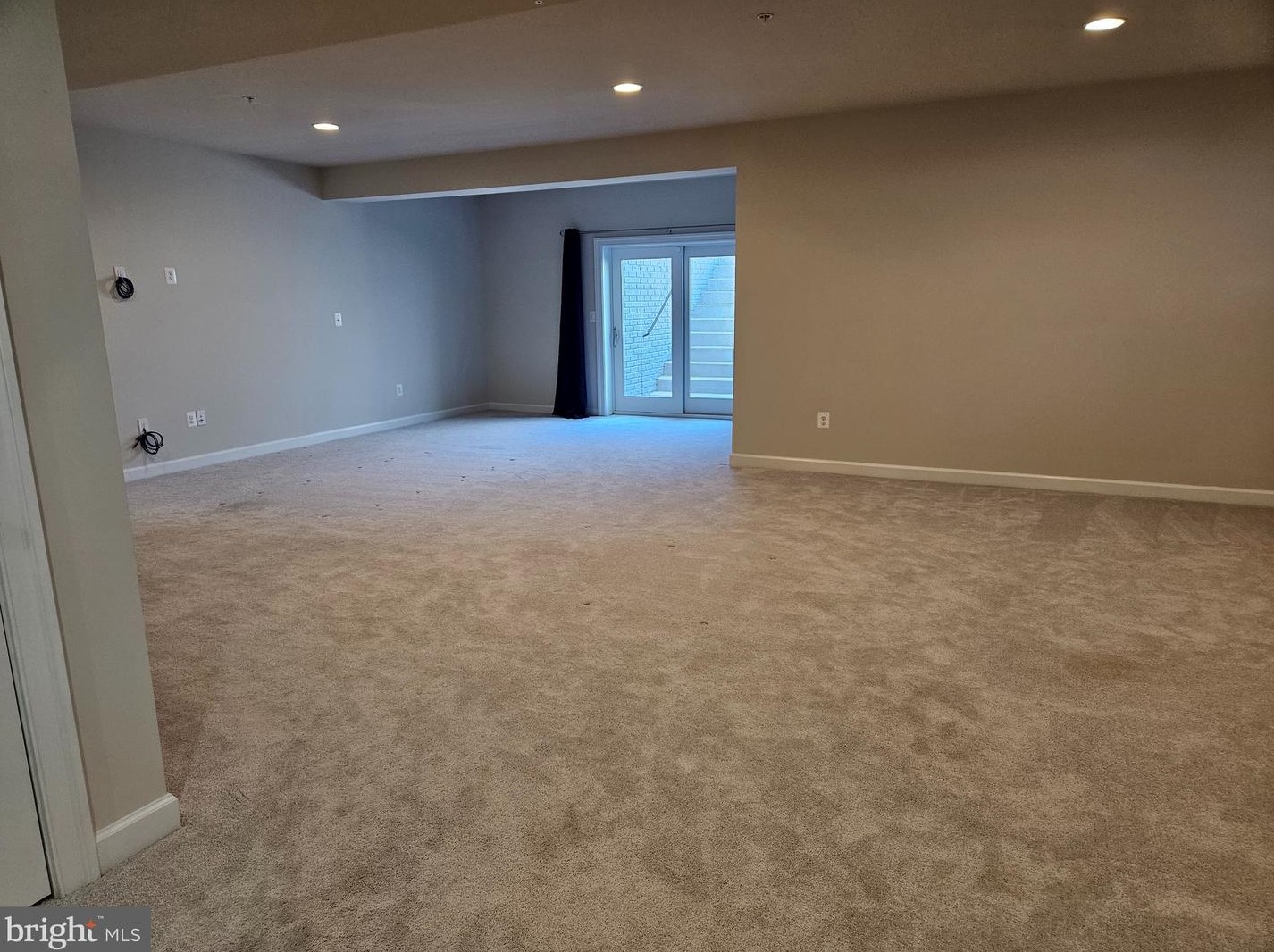 6820 Maple Knoll Dr, Gaithersburg MD  20882 exterior