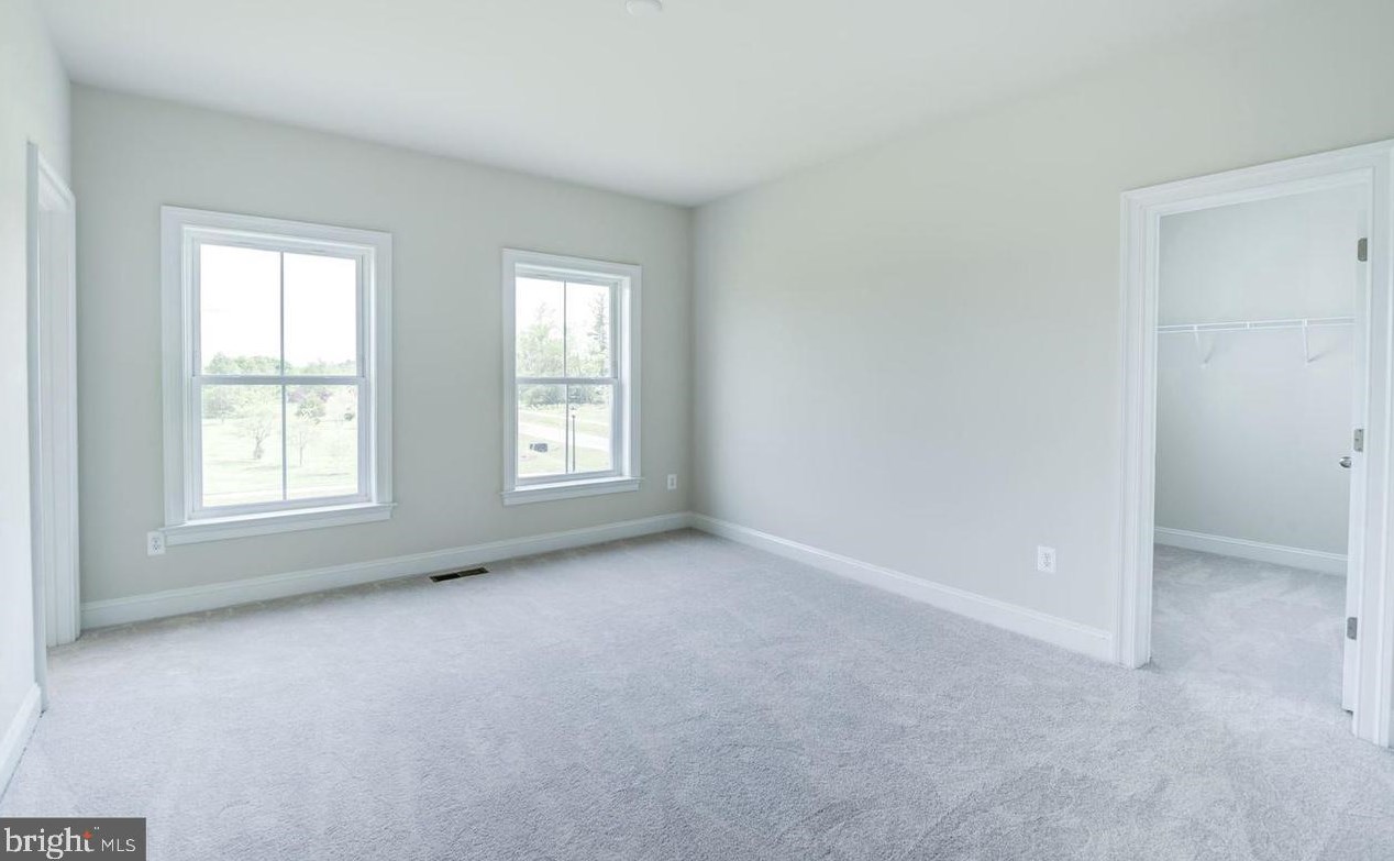 6820 Maple Knoll Dr, Gaithersburg MD  20882 exterior