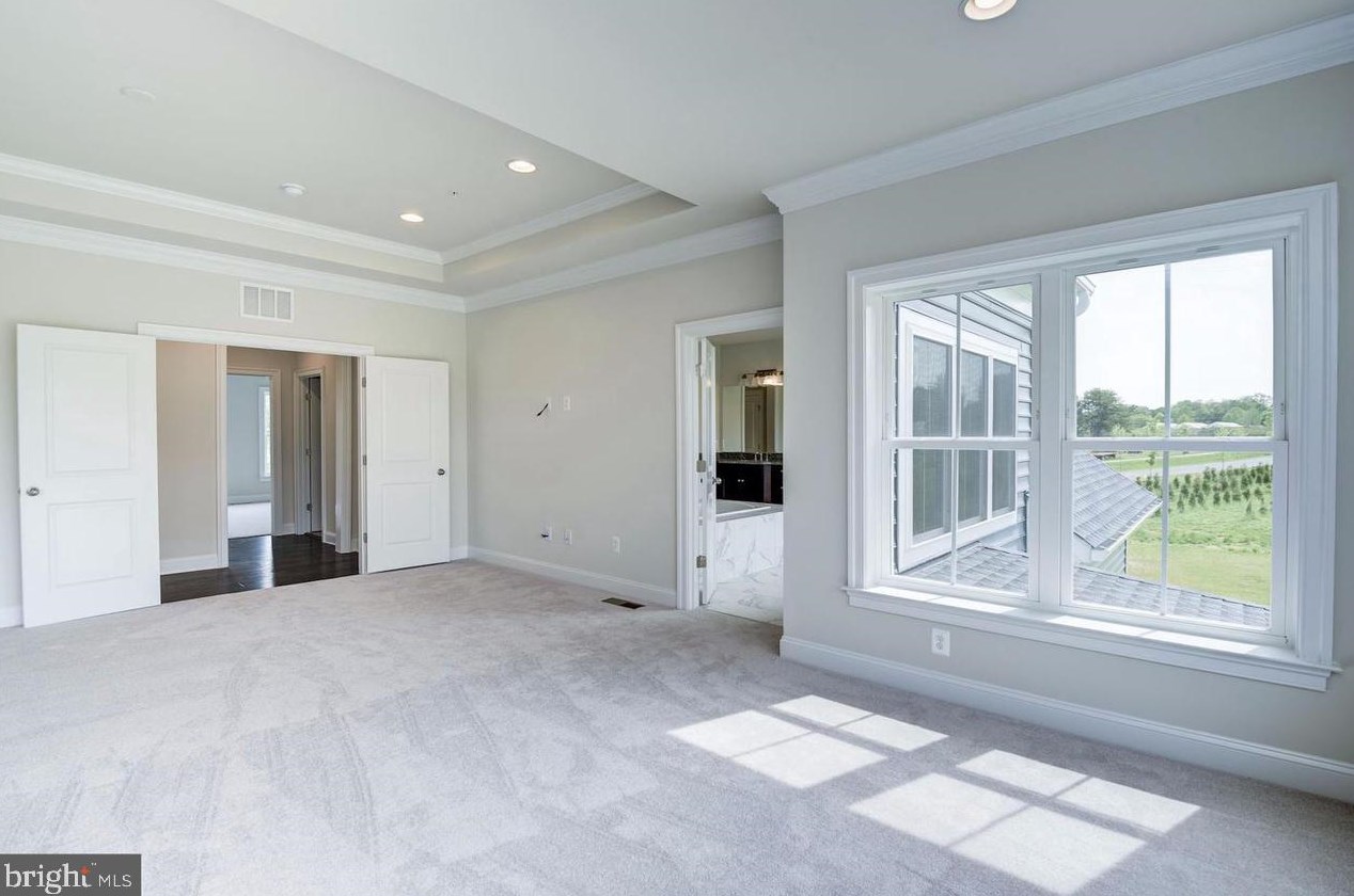 6820 Maple Knoll Dr, Gaithersburg MD  20882 exterior