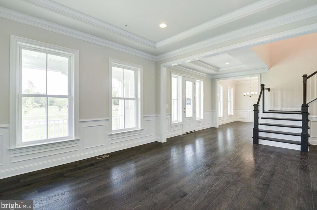 6820 Maple Knoll Dr, Gaithersburg MD  20882 exterior