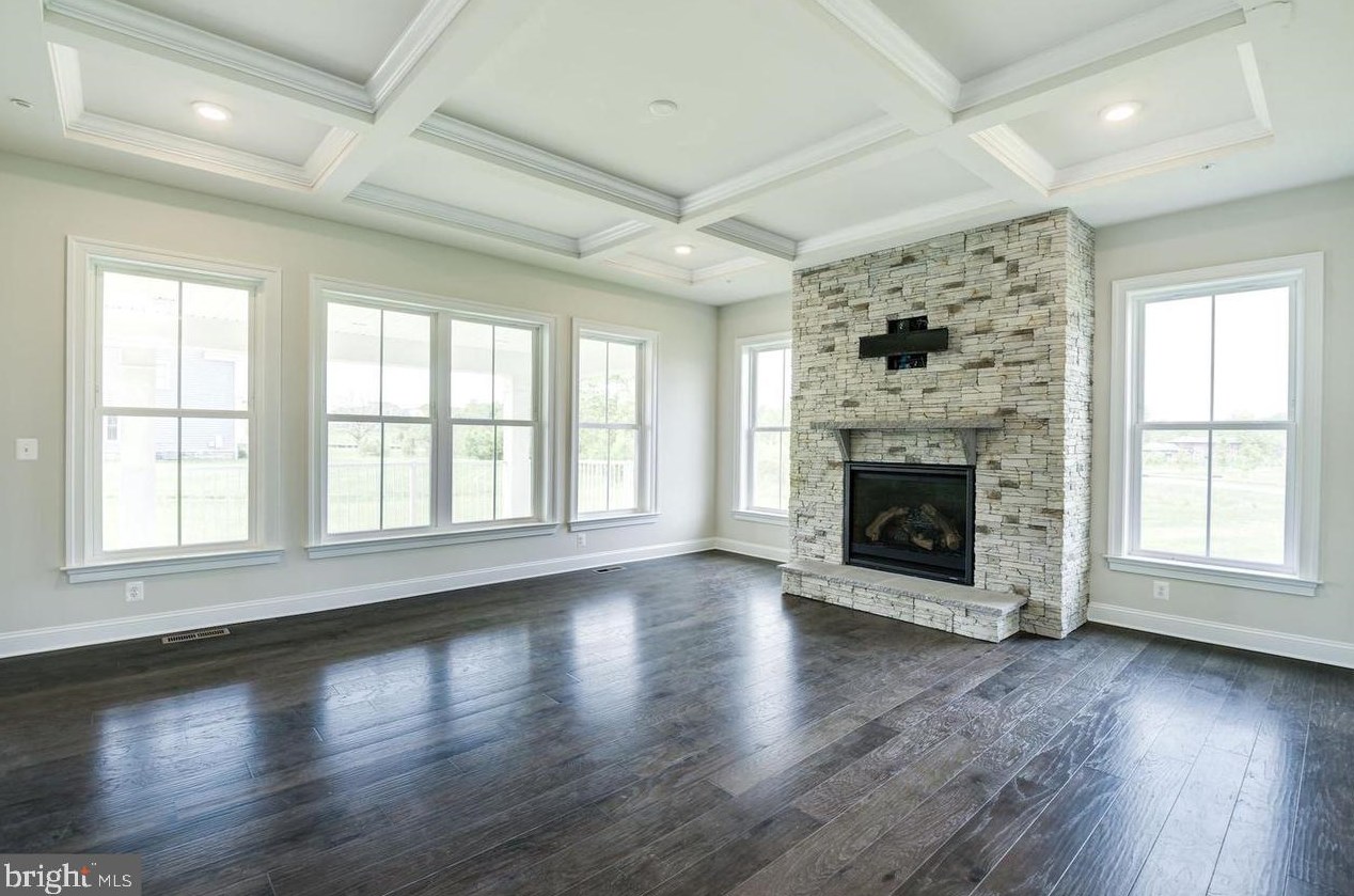 6820 Maple Knoll Dr, Gaithersburg MD  20882 exterior