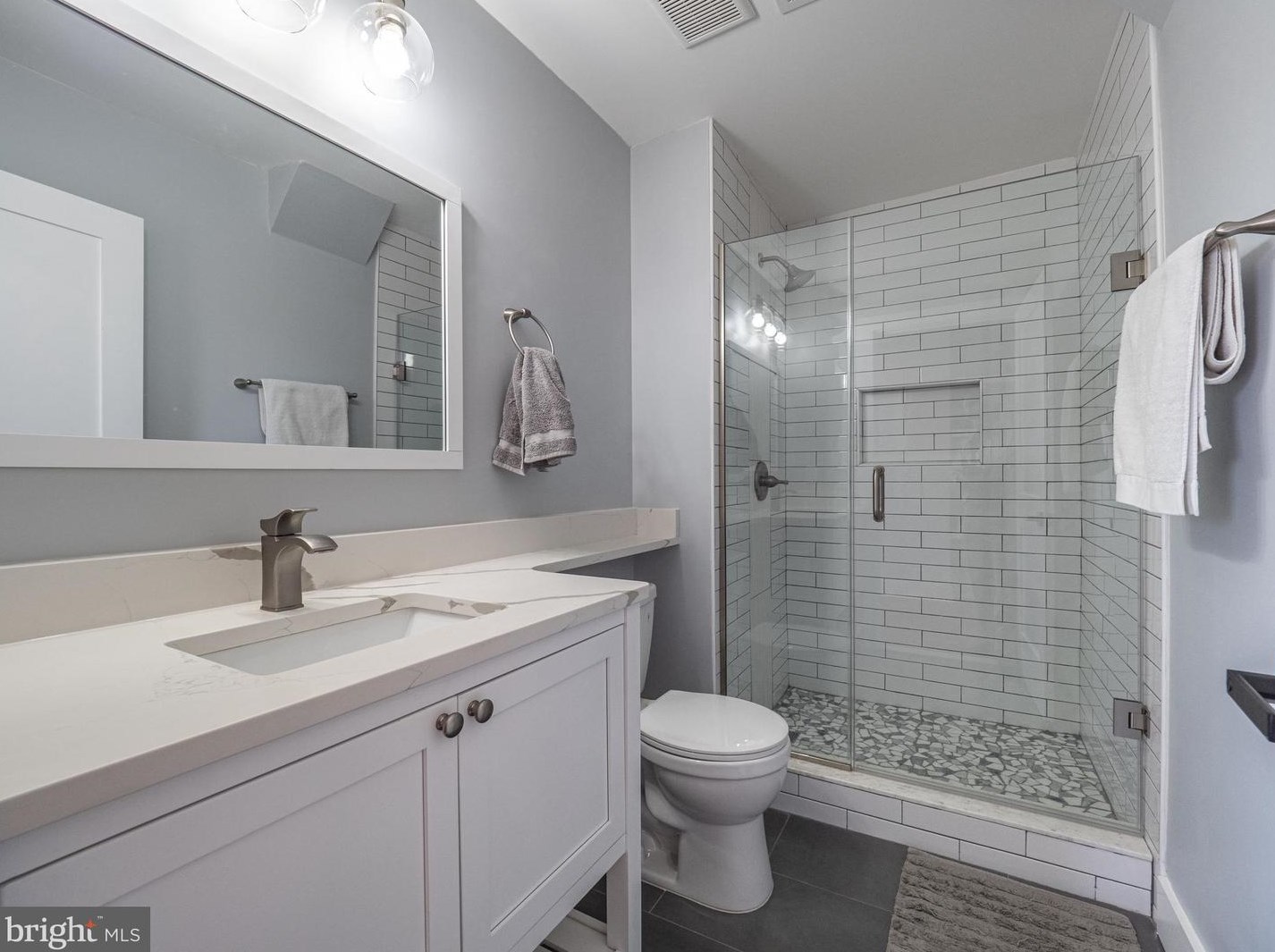 605 Steinbeck Ave, Gaithersburg MD  20878 exterior