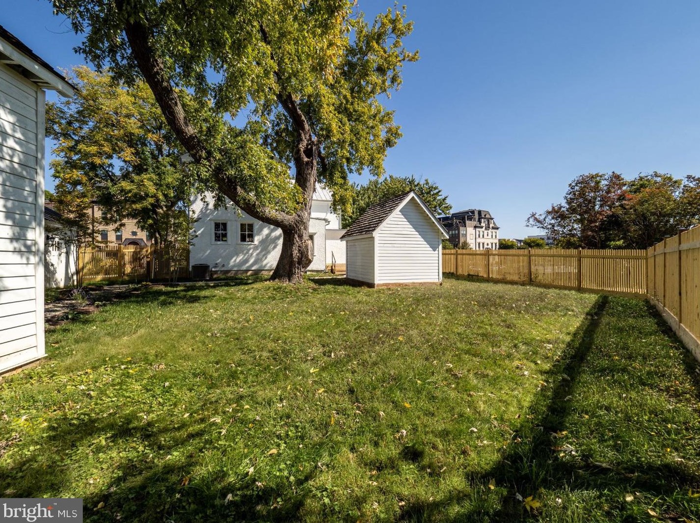 605 Steinbeck Ave, Gaithersburg MD  20878 exterior